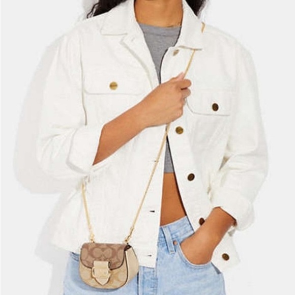 Coach - Picture 4 of 4